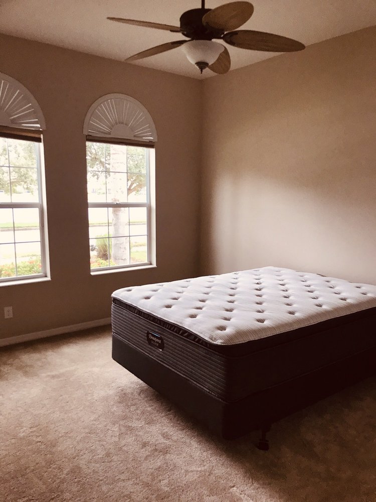 LAND OF SLEEP Updated September 2024 13 Photos & 17 Reviews 1285