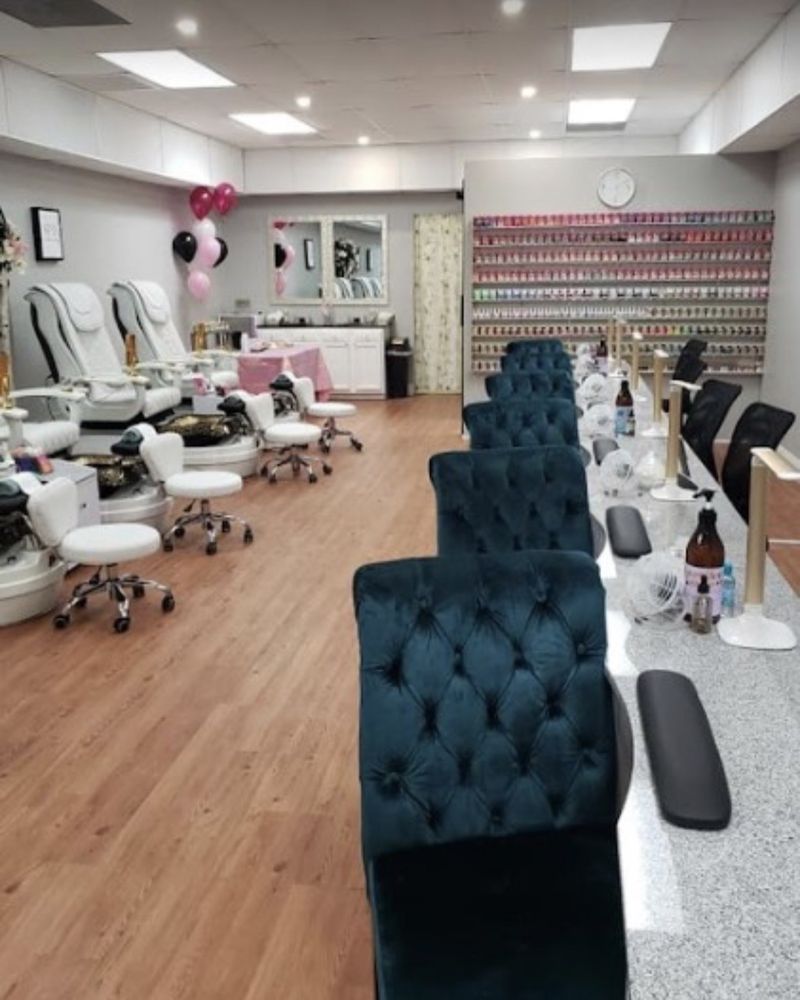 Magnolia Jane Nails Logo