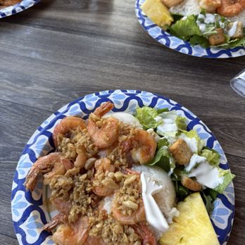 Big Wave Shrimp - Garlic butter shrimp - Seafood Near Me - Haleiwa, Hawaii