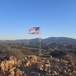 Round Mountain Park - A flag replacement is much needed