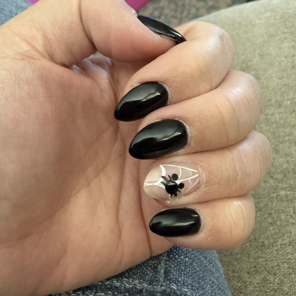 Skye Nail Lounge - Nail Salons Near Me - Las Vegas, Nevada
