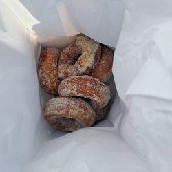 Maple Ridge Sugar House - Maple donuts