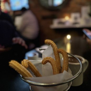Churros Calientes - Churros - Cafes Near Me - Los Angeles, California Churros Calientes - Churros - Cafes Near Me - Los Angeles, California