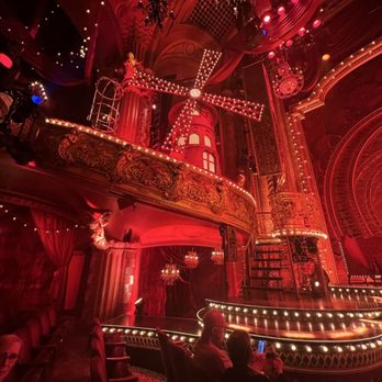 Al Hirschfeld Theatre - Production décor - Performing Arts Near Me - New York, New York Al Hirschfeld Theatre - Production décor - Performing Arts Near Me - New York, New York