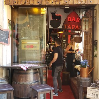 Bodega Biarritz - Tapas/Small Plates Near Me - Barcelona, B Bodega Biarritz - Tapas/Small Plates Near Me - Barcelona, B