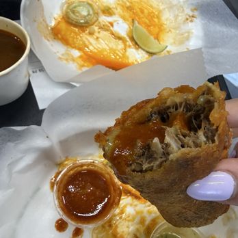 Vitos Tacos - Egg roll - Tacos Near Me - Burbank, California