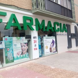 Farmacia Hernández Barrutia - Fachada de la entrada