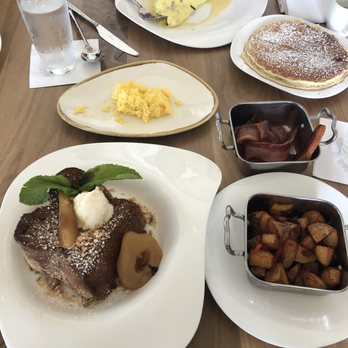 Pescado - Challah French toast, breakfast potatoes, scrambled eggs, Nueske's bacon, pancakes, and Pescado omelette - American Near Me - Rosemary Beach, Florida