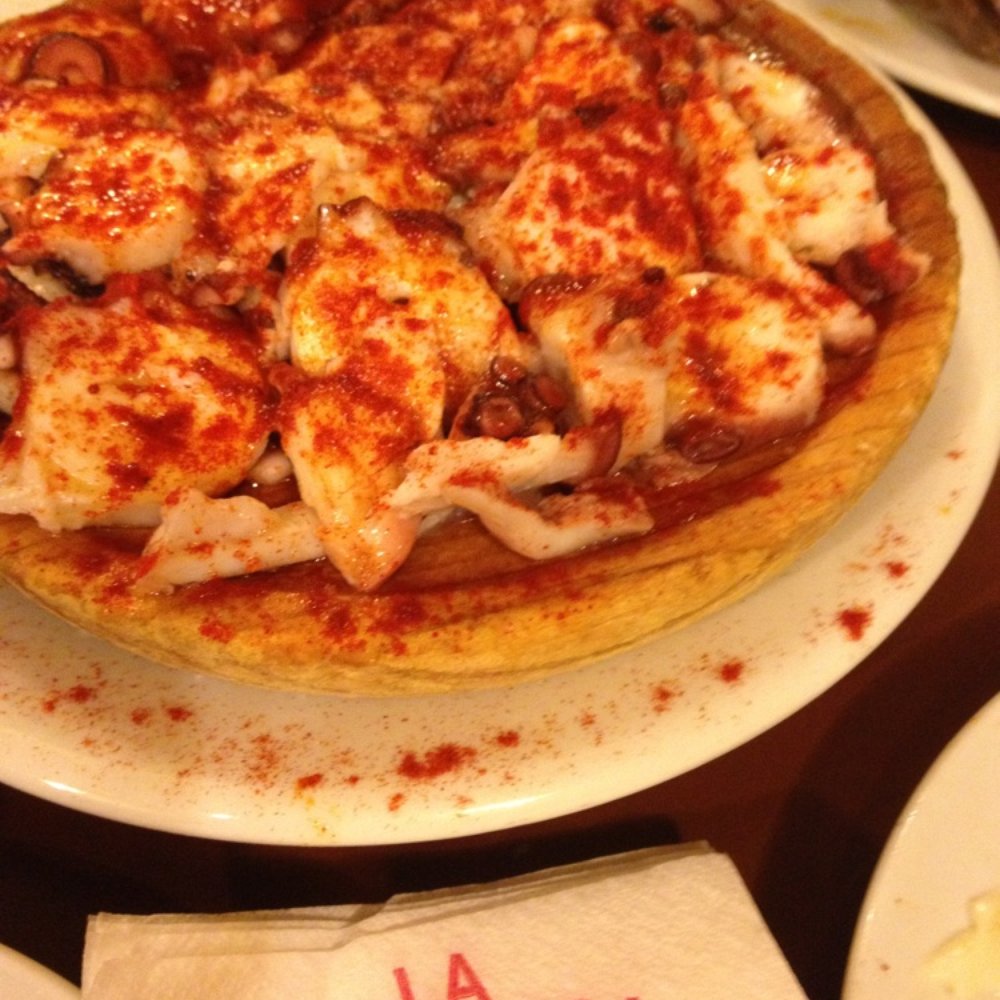 La Esquinica - Octopus - Tapas Bars Near Me - Barcelona, B