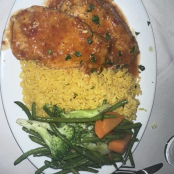 Manolo's Churrasqueira - Chicken garlic sauce - Seafood Near Me - Bellmore, New York