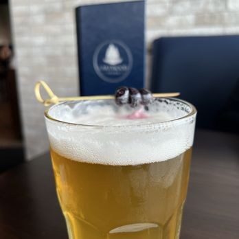 Lakewood Tavern - Blueberry beer - Gluten-Free Near Me - Lake Elmo, Minnesota Lakewood Tavern - Blueberry beer - Gluten-Free Near Me - Lake Elmo, Minnesota