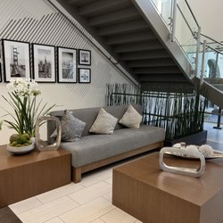 Bay Area Foot and Ankle Medical Clinic - January 17, 2022 foyer and waiting area on first floor (take elevator or stairs to Suite 205)