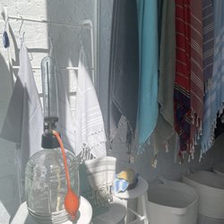Kolonya Carre - Linens