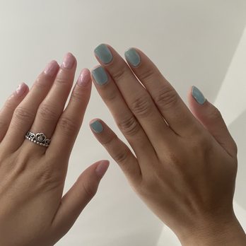 Clover Nails - Nail Salons Near Me - New York, New York