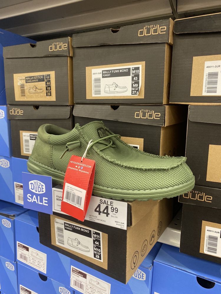 RACK ROOM SHOES Updated October 2024 27 Photos 2000 Galleria Cir