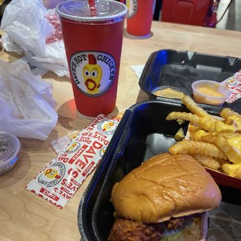 Dave's Hot Chicken - Chicken Shop Near Me - Tampa, Florida Dave's Hot Chicken - Chicken Shop Near Me - Tampa, Florida