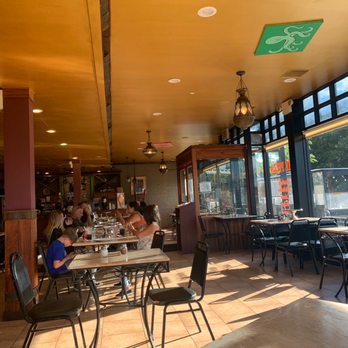 Ignazio's - Inside - Pizza Near Me - Brooklyn, New York