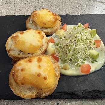 Tiny Pyramid - Baked Lobster (3 pieces) - Cafes Near Me - Honolulu, Hawaii