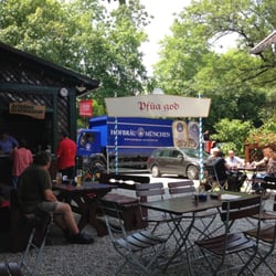 Gasthof Grub - Für genügend Nachschub an Bier scheint gesorgt zu sein! :-)