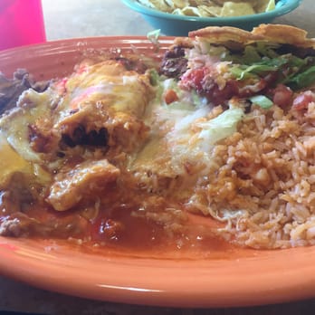 Mi Ranchito - Beef taco, chicken enchilada, tasteless tamal, and beans that tasted like Rosarita canned. - Mexican Near Me - American Fork, Utah Mi Ranchito - Beef taco, chicken enchilada, tasteless tamal, and beans that tasted like Rosarita canned. - Mexican Near Me - American Fork, Utah