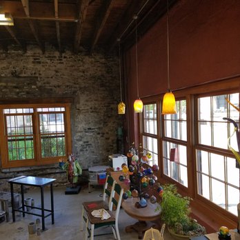 Hot Shop Glass - Windows open for the cross-breeze and more pieces - Art Schools Near Me - Racine, Wisconsin