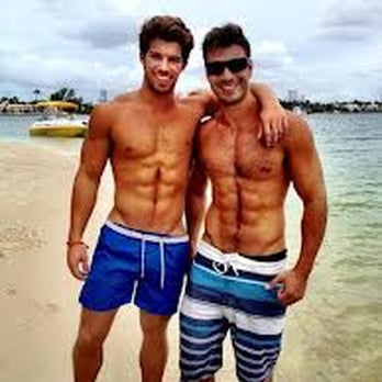 An Everlasting Tan - Guys, we tan you too! - Spray Tanning Near Me