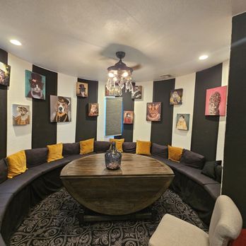 290 Wine Castle - Wine Tasting Room Near Me - Johnson City, Texas