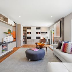 DeLeon Realty