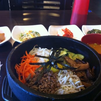 Dae Bak Bon Ga - Dolsot bibimbap with beef - Korean Near Me - Vancouver, British Columbia