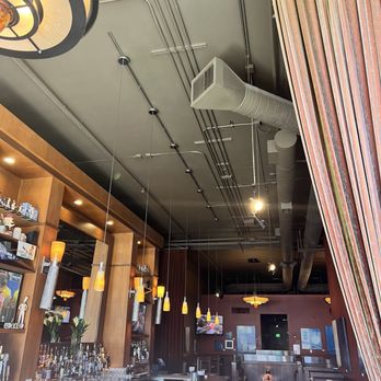 Collins Pub - Bar area - Pubs Near Me - Seattle, Washington