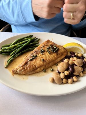 The New York Restaurant by null