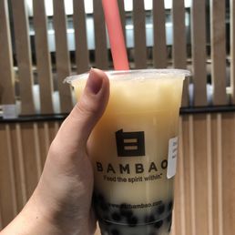 lemongrass ginger milk tea with almond milk & tapioca!