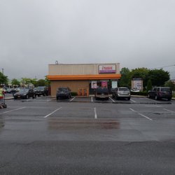 Dunkin' - Clean establishment