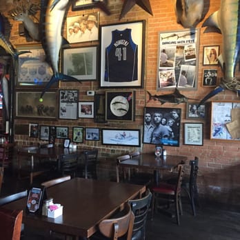 St. Pete's Dancing Marlin - Nice bar decour - American Near Me - Dallas, Texas