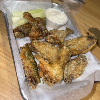 Eli Cannon's - Ranch Dry Rub Wings - American Near Me - Middletown, Connecticut