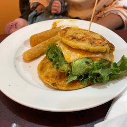 Division Cafe - Chickpea Sandwich Lunch