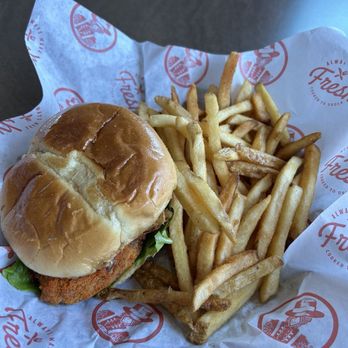 Slim Chickens - Crispy Chicken Sandwich Meal - Southern Near Me - Jenks, Oklahoma