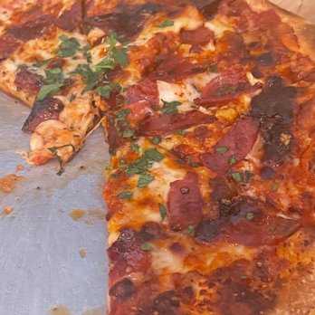 Bodega Wine Bar - Chili Bear Pizza - Wine Bars Near Me - Santa Monica, California Bodega Wine Bar - Chili Bear Pizza - Wine Bars Near Me - Santa Monica, California