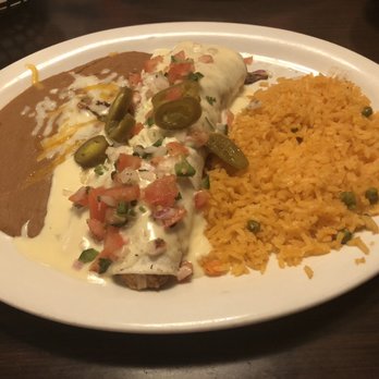 El Tapatio - Burrito Tapatio - Mexican Near Me - Merrimack, New Hampshire