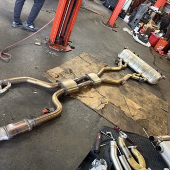 Berkeley Auto Repair Center - Auto Repair Near Me - Berkeley, California
