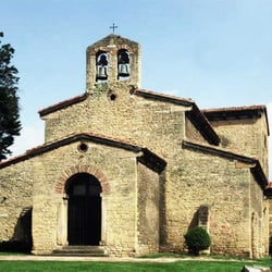 Iglesia de San Julián de los Prados