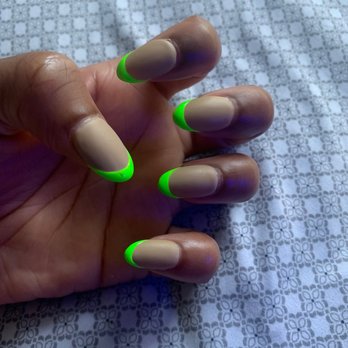 Springfield Nail - One week old gel extensions & still looks brand new - Nail Salons Near Me - Oakland Gardens, New York Springfield Nail - One week old gel extensions & still looks brand new - Nail Salons Near Me - Oakland Gardens, New York