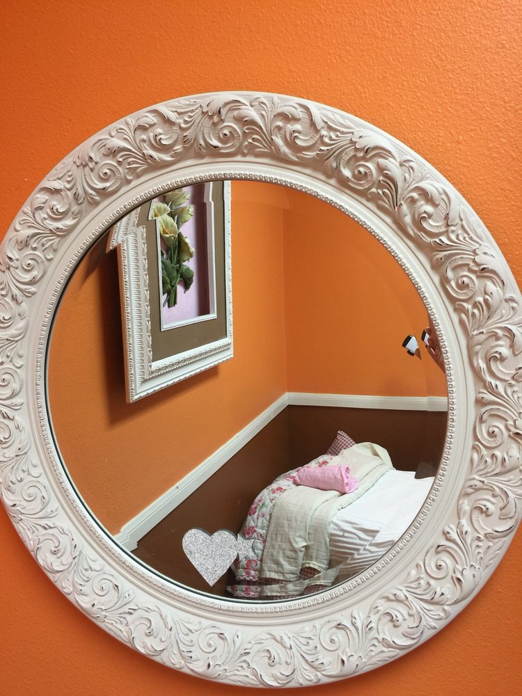 Sanie Skin Care Logo