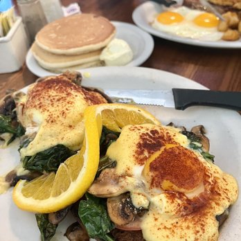 Eggs 'n Things - Eggs Benedict n' Things ($14.95) - Florentine - Breakfast & Brunch Near Me - Honolulu, Hawaii Eggs 'n Things - Eggs Benedict n' Things ($14.95) - Florentine - Breakfast & Brunch Near Me - Honolulu, Hawaii