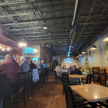 The Old Talbott Tavern - Bars Near Me - Bardstown, Kentucky