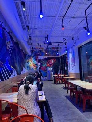 Dave's Hot Chicken by null