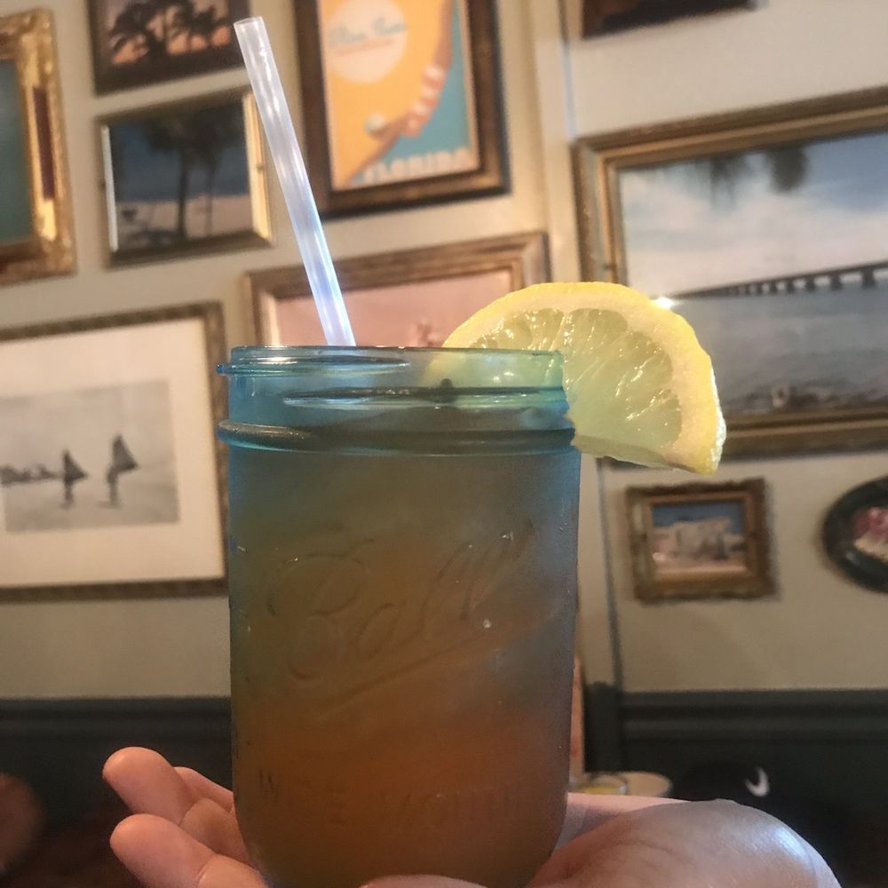 Backwater - Strawberry lemonade - Breakfast & Brunch Near Me - Melbourne, Florida
