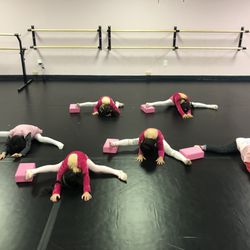 Yueyao Dance Studio