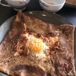 La Tuile - Galette - œuf, fromage, tomate