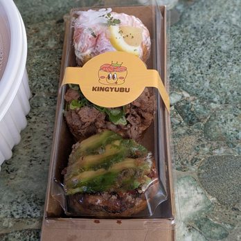 Kingyubu - Lemon salmon, spicy Mala beef belly, and unagi avocado yubu - Sushi Bars Near Me - Los Angeles, California Kingyubu - Lemon salmon, spicy Mala beef belly, and unagi avocado yubu - Sushi Bars Near Me - Los Angeles, California